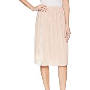 NWT 🌿 Adrianna Papell• midi skirt• 2 tone nude 🌹